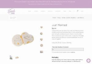 Bombonieres for weddings - Get delivered your delicious wedding cookies now. We provide custom made plain type just married cookies at your door step in Sydney