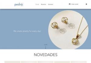 Pedra - Delicated jewelry pieces designed in Colombia | At Pedra we create jewelry for happy women that they can wear every day.