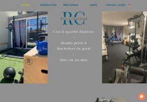 Rem's Coaching - Sports coach located in Rochefort du Gard welcomes you in a friendly atmosphere in his private studio for sessions personalized to your profile. R�my, holder of a BPJEPS AF Weightlifting-Musculation and with 9 years of practice in the world of bodybuilding, will accompany you in your progress until your goal. Quality equipment and adapted sessions will ensure a safe journey. Alone or in pairs, R�my will be able to travel, within a radius of 10 km, to your home or a given location to provide
