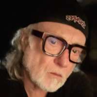 Ross William Hamilton - "Professional photography capturing timeless moments with creativity and precision."